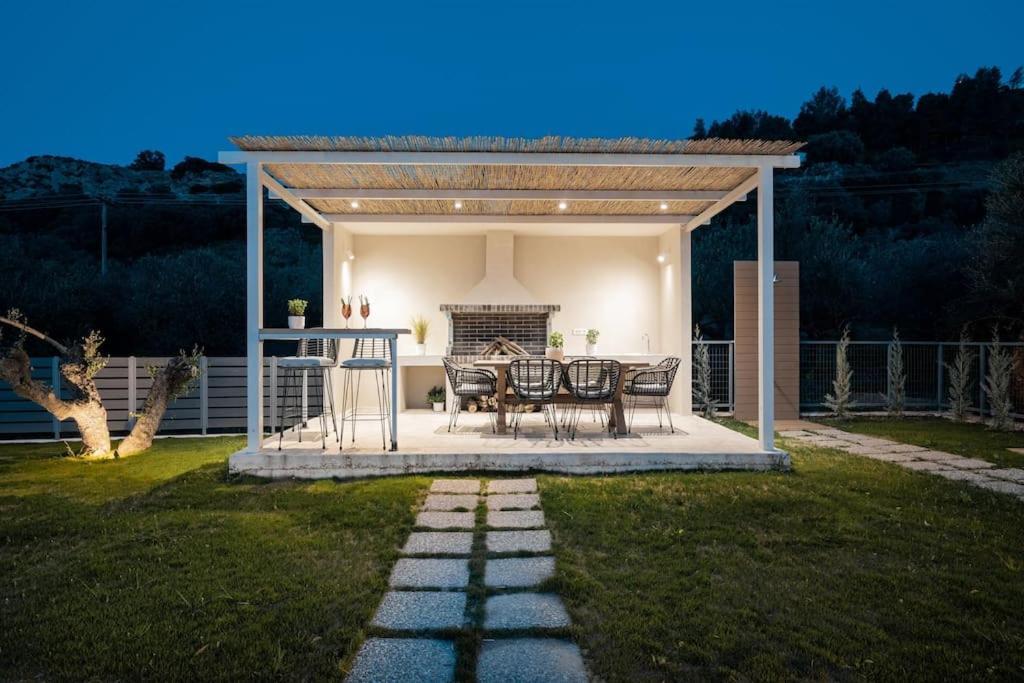 Melissia Luxury Villa Kalamákion Eksteriør billede