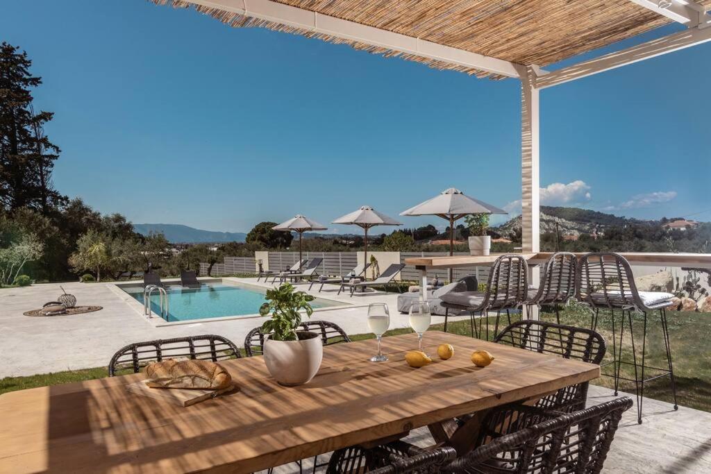Melissia Luxury Villa Kalamákion Eksteriør billede