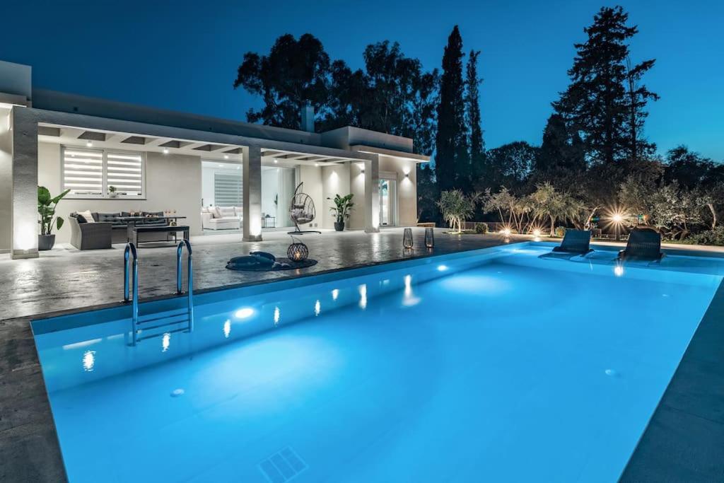 Melissia Luxury Villa Kalamákion Eksteriør billede