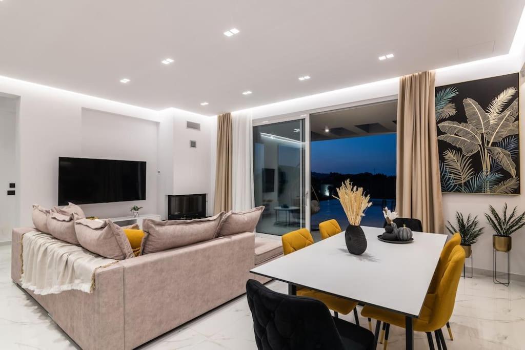 Melissia Luxury Villa Kalamákion Eksteriør billede
